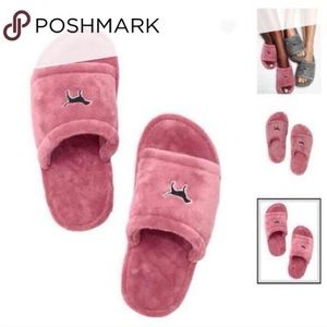Victoria’s Secret PINK Slippers NWOT 9-10